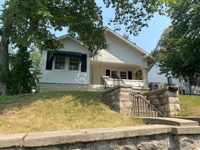 519 L St, Atchison, KS 66002