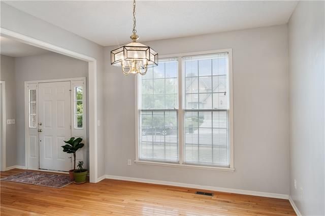 11910 W 132nd Ter, Overland Park, KS 66213