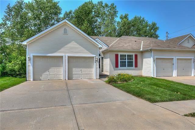 9520 N Main St, Kansas City, MO 64155