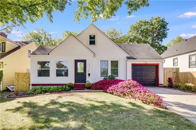 4203 E 67th St, Kansas City, MO 64132