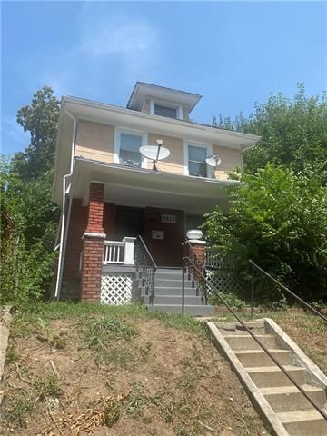 3816 E 11th St, Kansas City, MO 64127