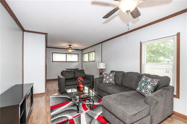 7203 E 108th Ter, Kansas City, MO 64134