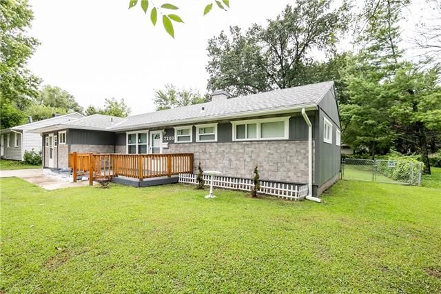 7203 E 108th Ter, Kansas City, MO 64134