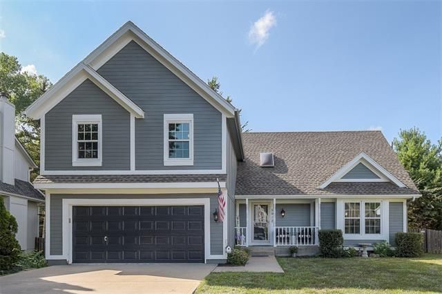 5912 W 157th Pl, Overland Park, KS 66223