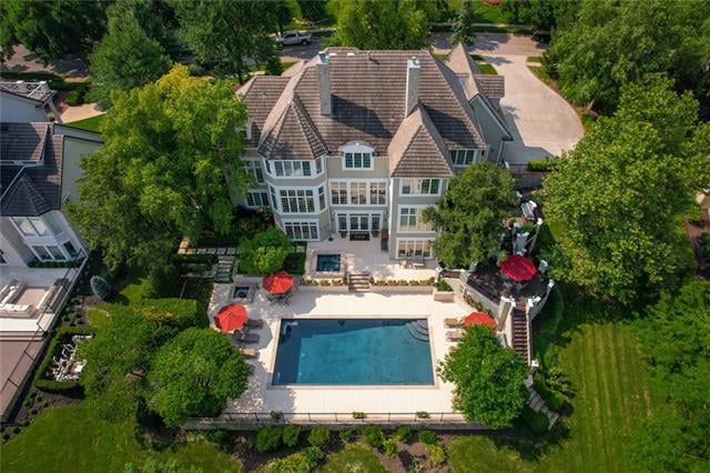 3012 W 117th St, Leawood, KS 66211