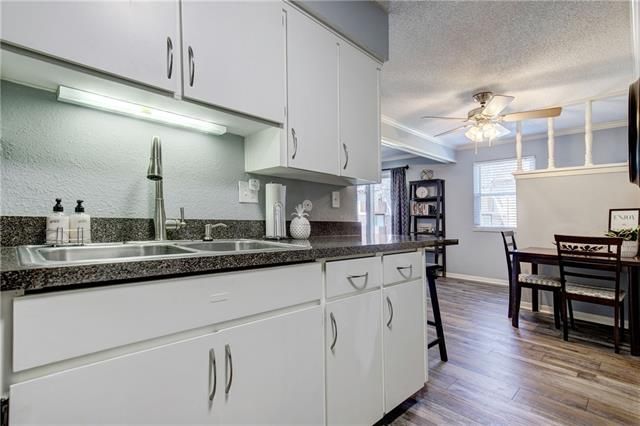 6224 Robinson St #2, Overland Park, KS 66202
