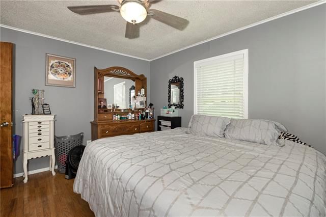 8002 E 82nd St, Kansas City, MO 64138