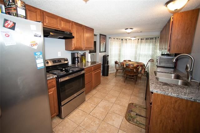 5114 Rinker Rd, Kansas City, MO 64129