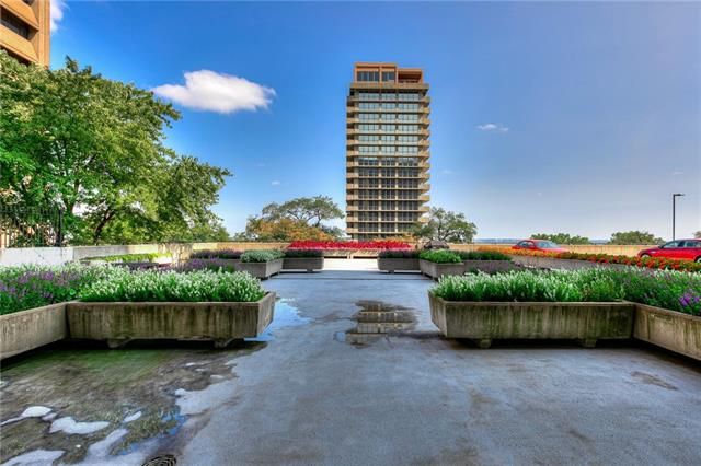 600 E 8th St #2O, Kansas City, MO 64106