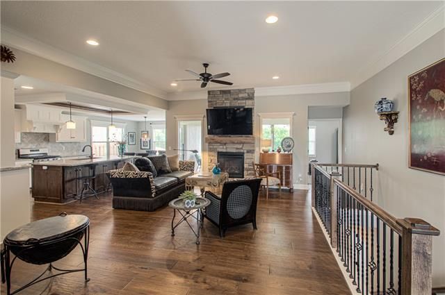 3208 NW 50 Ter, Riverside, MO 64150