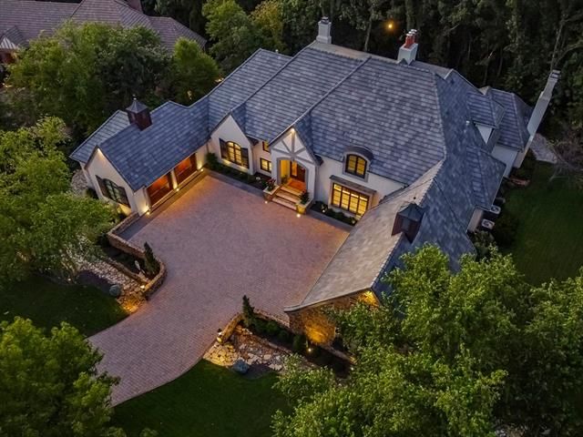 2912 W 113th St, Leawood, KS 66211