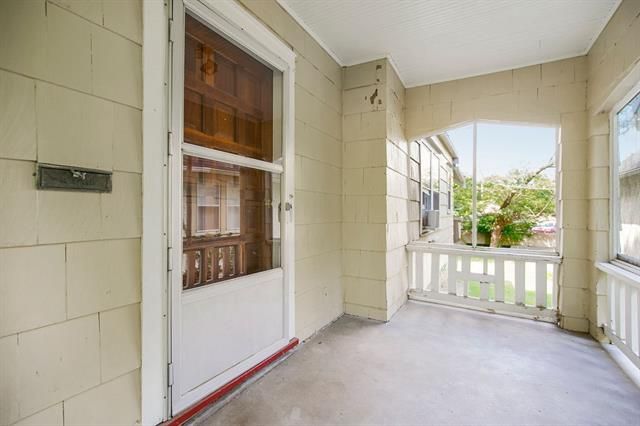 724 E 63rd Ter, Kansas City, MO 64110