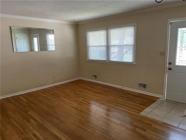 3821 S Drumm Ave, Independence, MO 64055
