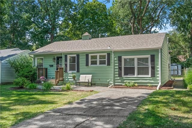 7604 Mcgee St, Kansas City, MO 64114