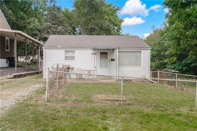 610 E Aberdeen St, Independence, MO 64055