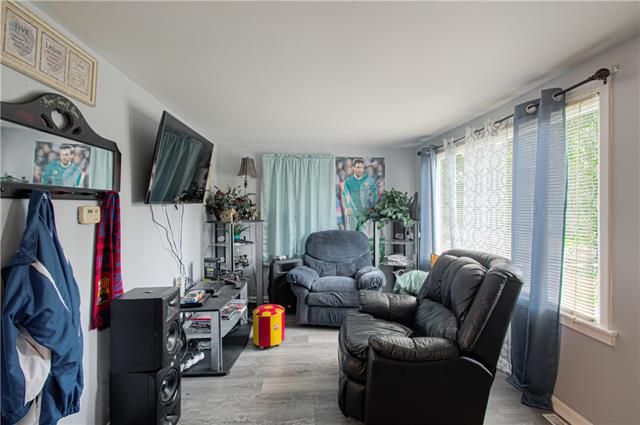 610 E Aberdeen St, Independence, MO 64055