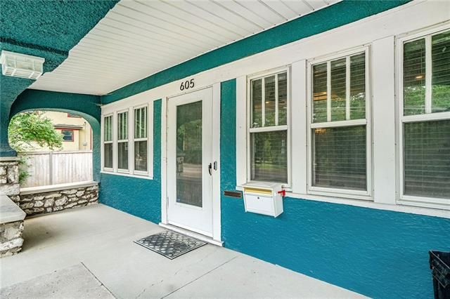 605 E 39th St, Kansas City, MO 64109