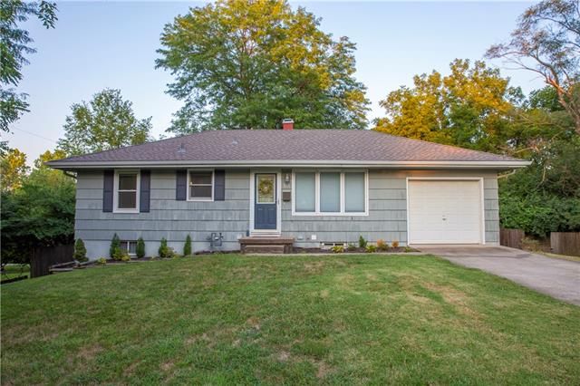 121 E 96 Ter, Kansas City, MO 64114