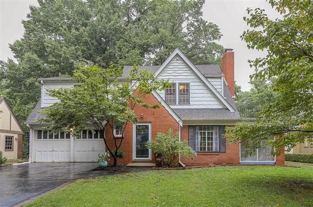 26 E 62nd Ter, Kansas City, MO 64113