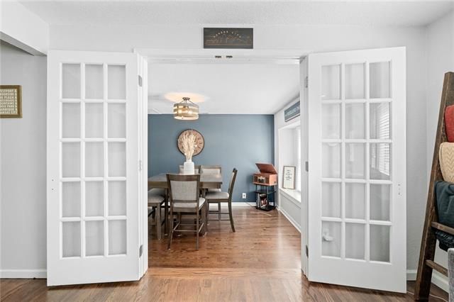 7716 Conser St, Overland Park, KS 66204