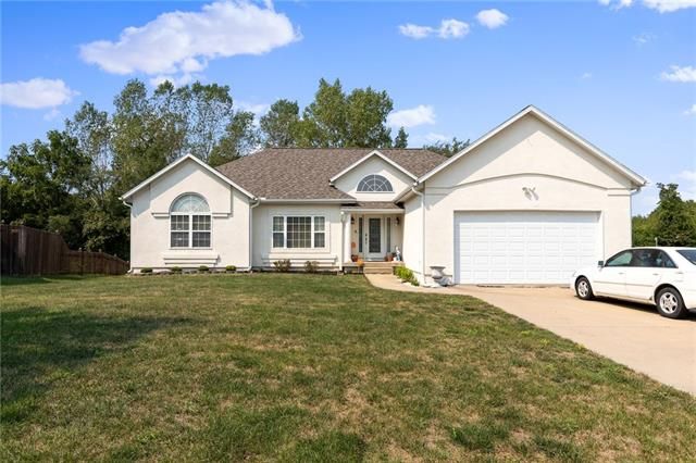 701 SW 40th St, Blue Springs, MO 64015