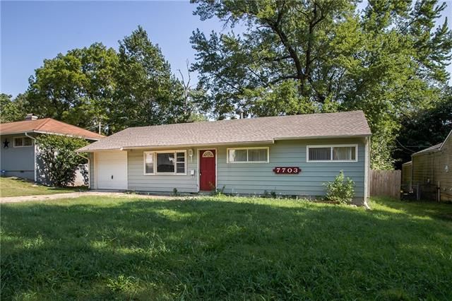 7703 E 112th St, Kansas City, MO 64134
