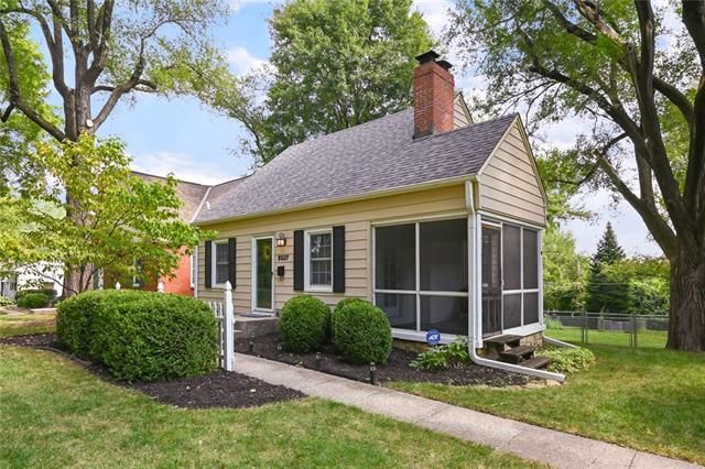 5537 Lowell St, Overland Park, KS 66202