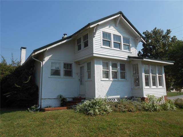 417 W Main St, Richmond, MO 64085