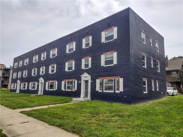 3541 Gillham Rd, Kansas City, MO 64111