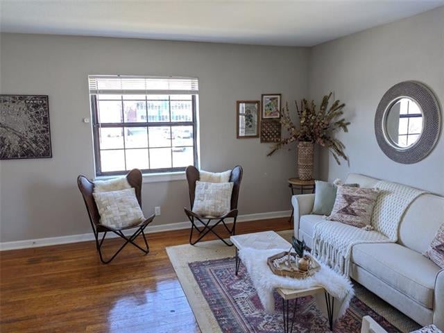 3541 Gillham Rd, Kansas City, MO 64111