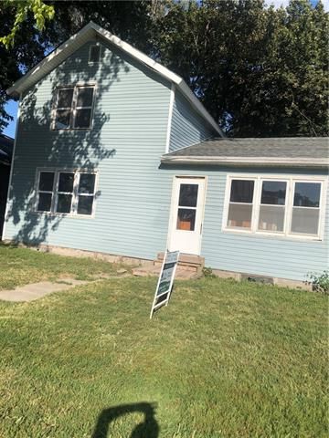 2309 S 11 St, St Joseph, MO 64503