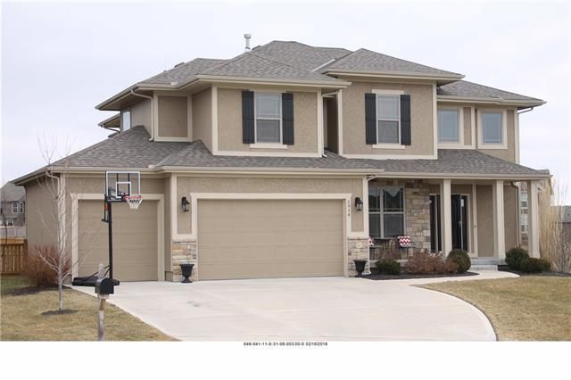 5914 Theden St, Shawnee, KS 66218