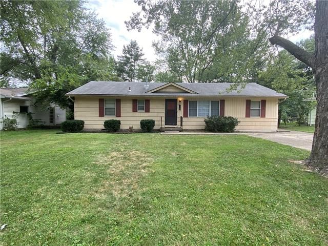 4611 E 113th St, Kansas City, MO 64137