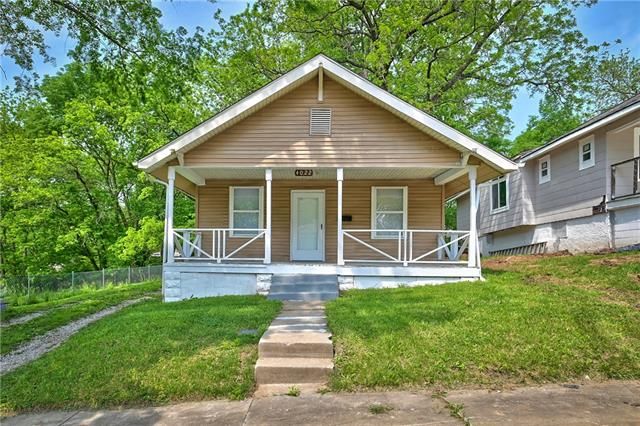 4022 Norton Ave, Kansas City, MO 64130