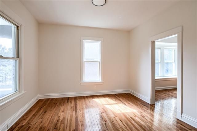 4412 Terrace St, Kansas City, MO 64111