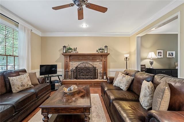 11606 W 127th Pl, Overland Park, KS 66213