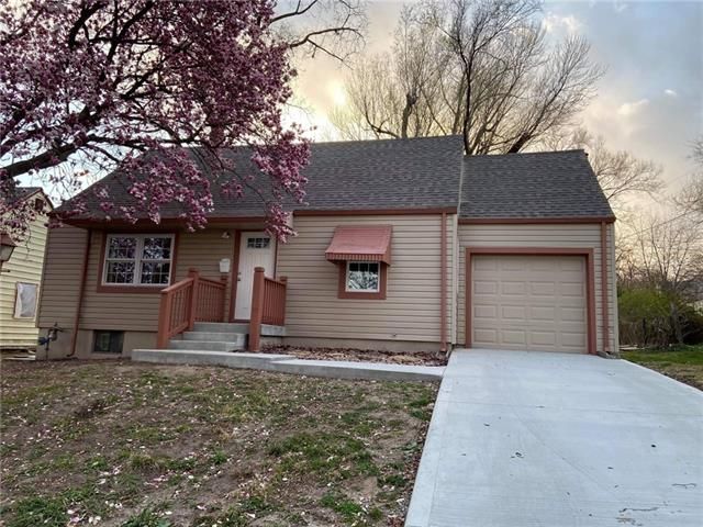 4012 Hardesty Ave, Kansas City, MO 64130