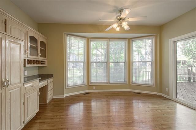 13006 Hemlock St, Overland Park, KS 66213