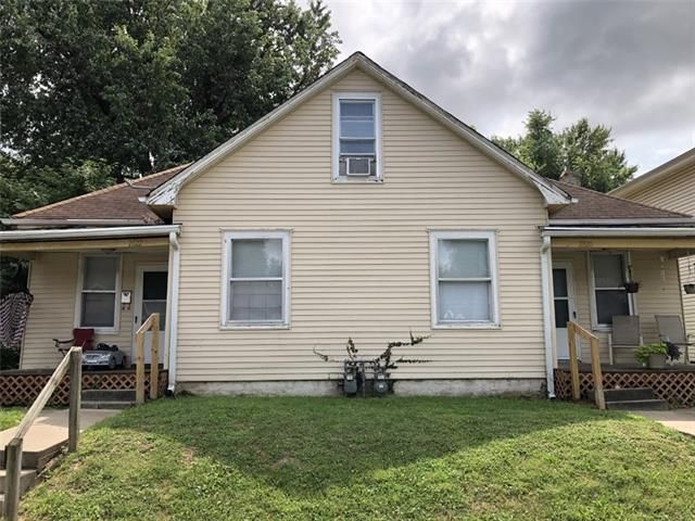 2820 Jules St, St Joseph, MO 64501