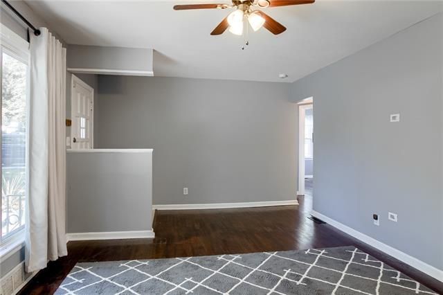 8629 Rainbow Ln, Kansas City, MO 64114