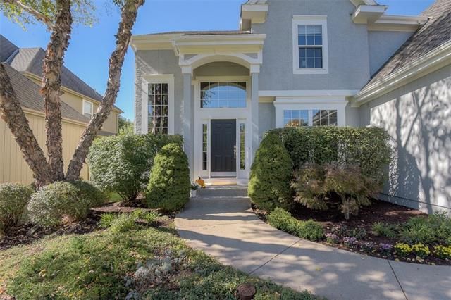 14424 Goddard St, Overland Park, KS 66221