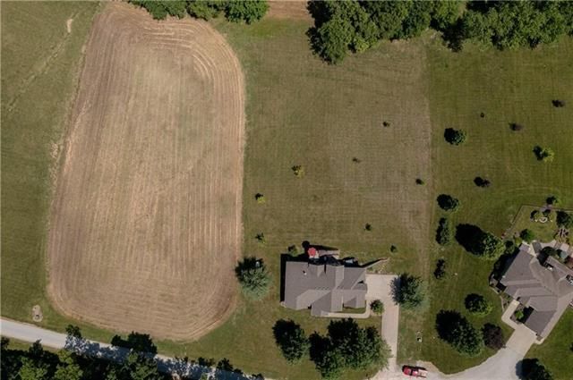 Lot 21 Walnut Ln, Richmond, MO 64085