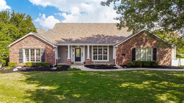15201 Perry St, Overland Park, KS 66221