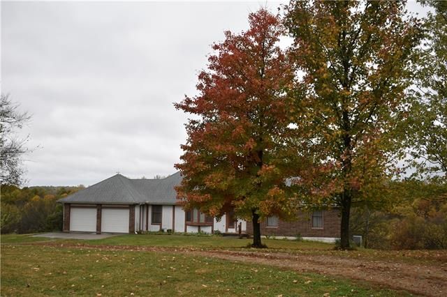 7714 Scott Ave, Liberty, MO 64068