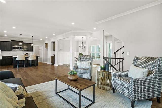 1508 SW Sugar Tree Dr, Lee's Summit, MO 64082