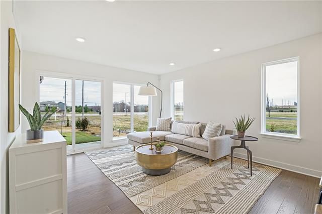 18073 Hauser St, Overland Park, KS 66013