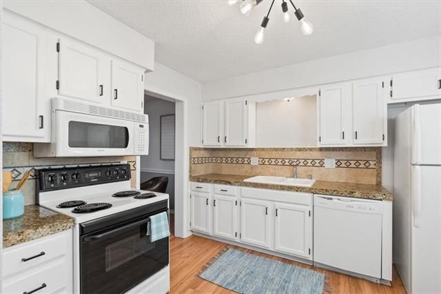 5929 Ridgeway Ave, Kansas City, MO 64133