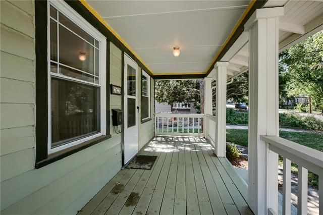 7227 Main St, Kansas City, MO 64114