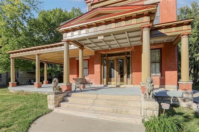 3310 Harrison St, Kansas City, MO 64109