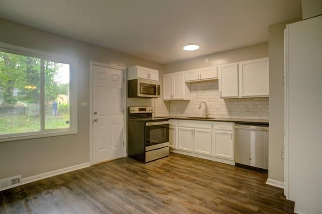 7820 E 113th Ter, Kansas City, MO 64134
